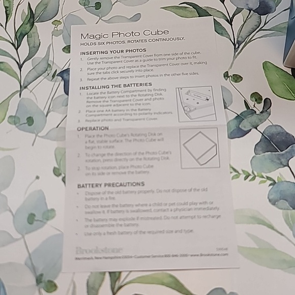 Brookstone Magic Photo Cube - Picture 4 of 4